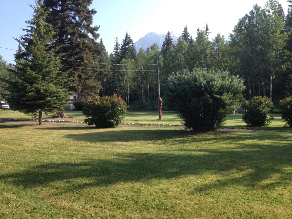 The Gateway Inn Canmore Zewnętrze zdjęcie