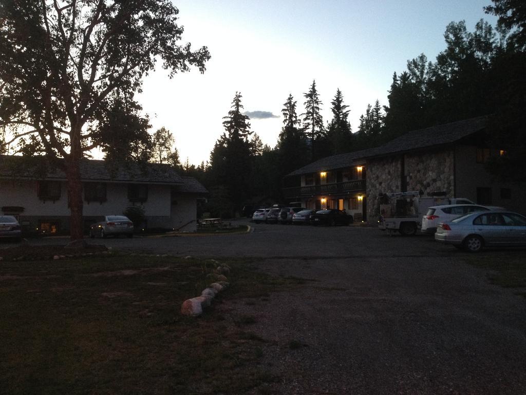 The Gateway Inn Canmore Zewnętrze zdjęcie