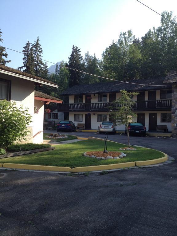 The Gateway Inn Canmore Zewnętrze zdjęcie