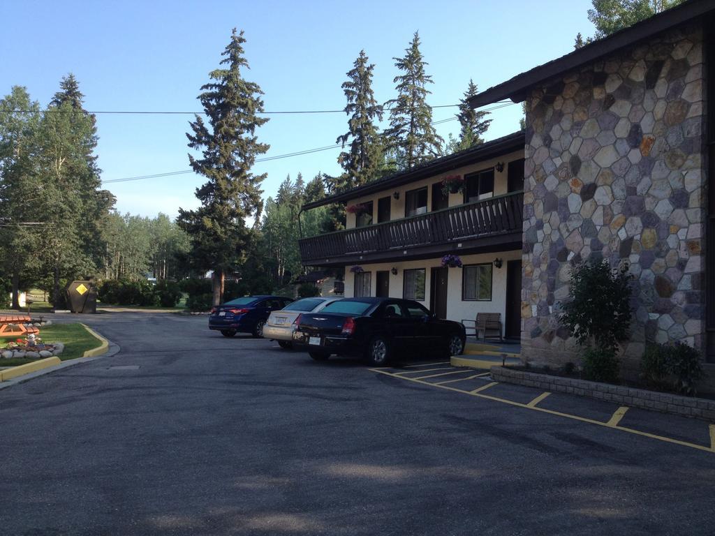 The Gateway Inn Canmore Zewnętrze zdjęcie